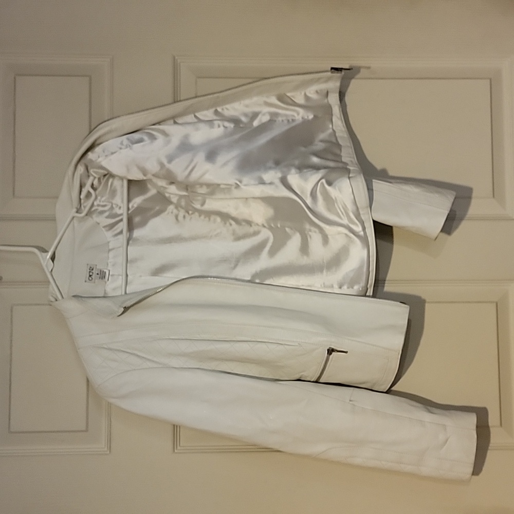 Cache' White leather moto jacket - Picture 4 of 6